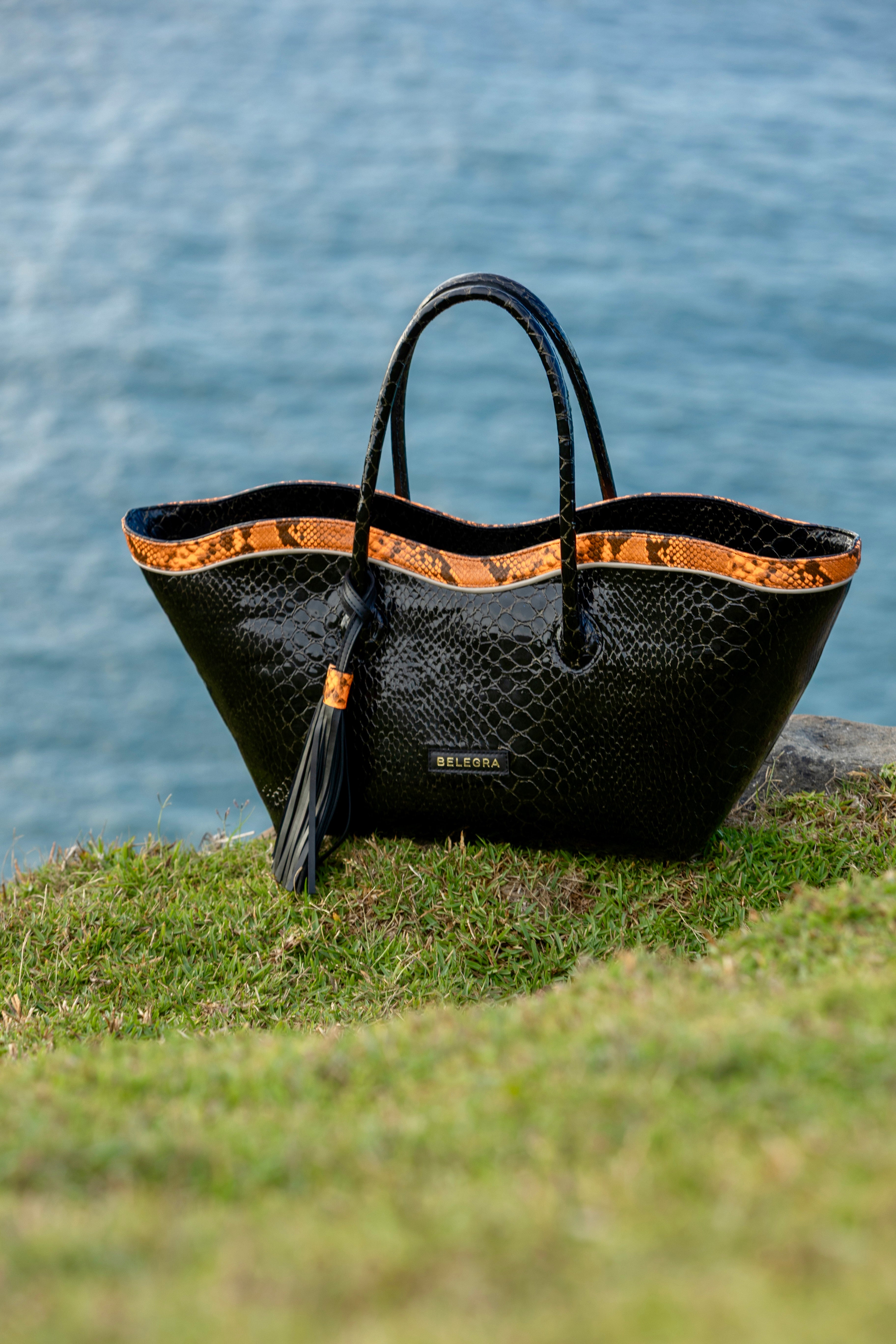 Le Brood Tote: Black Viper & Neon Orange Snake