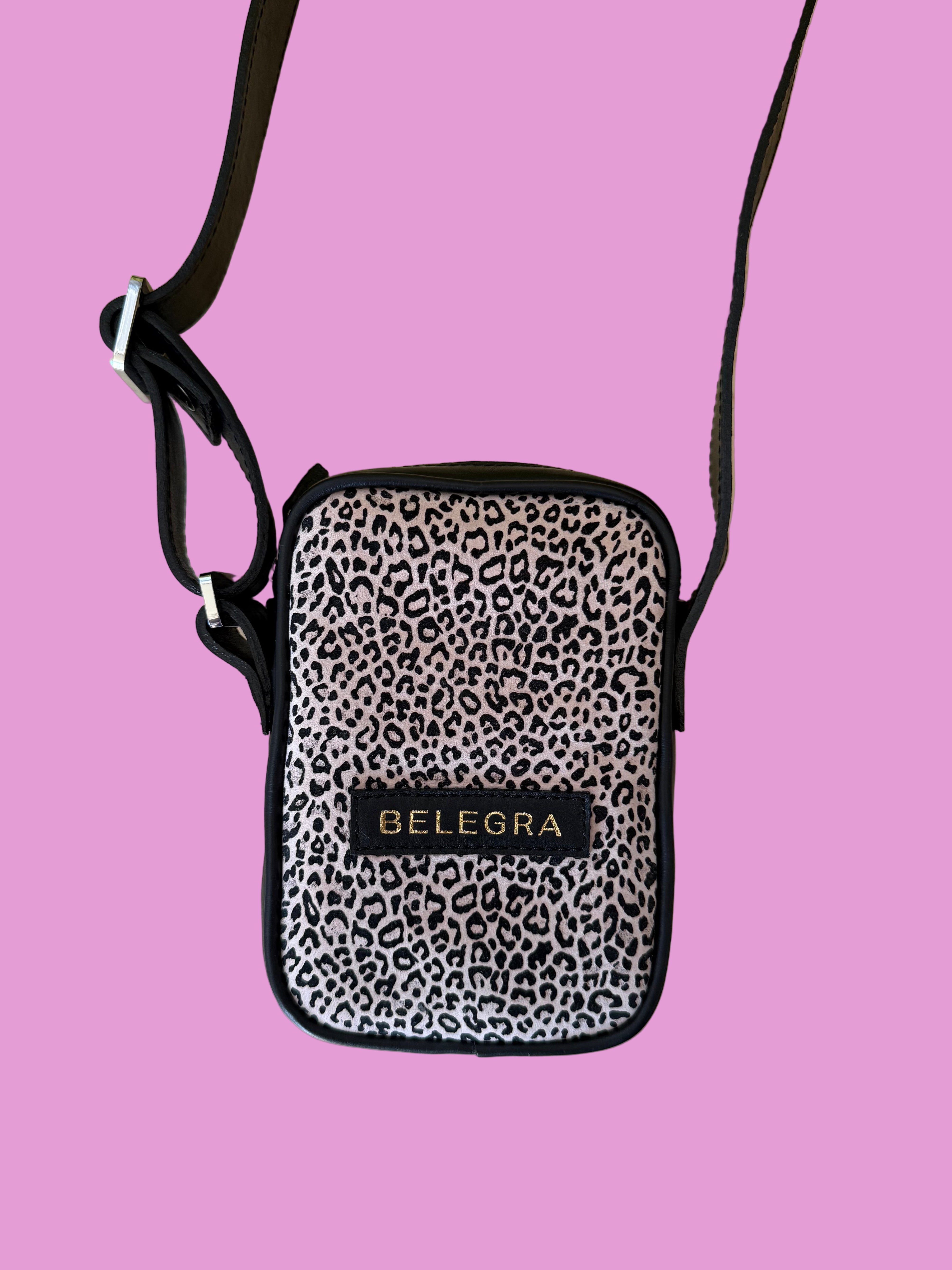 Wayfarer Utility Sling: Pink Leo & Black