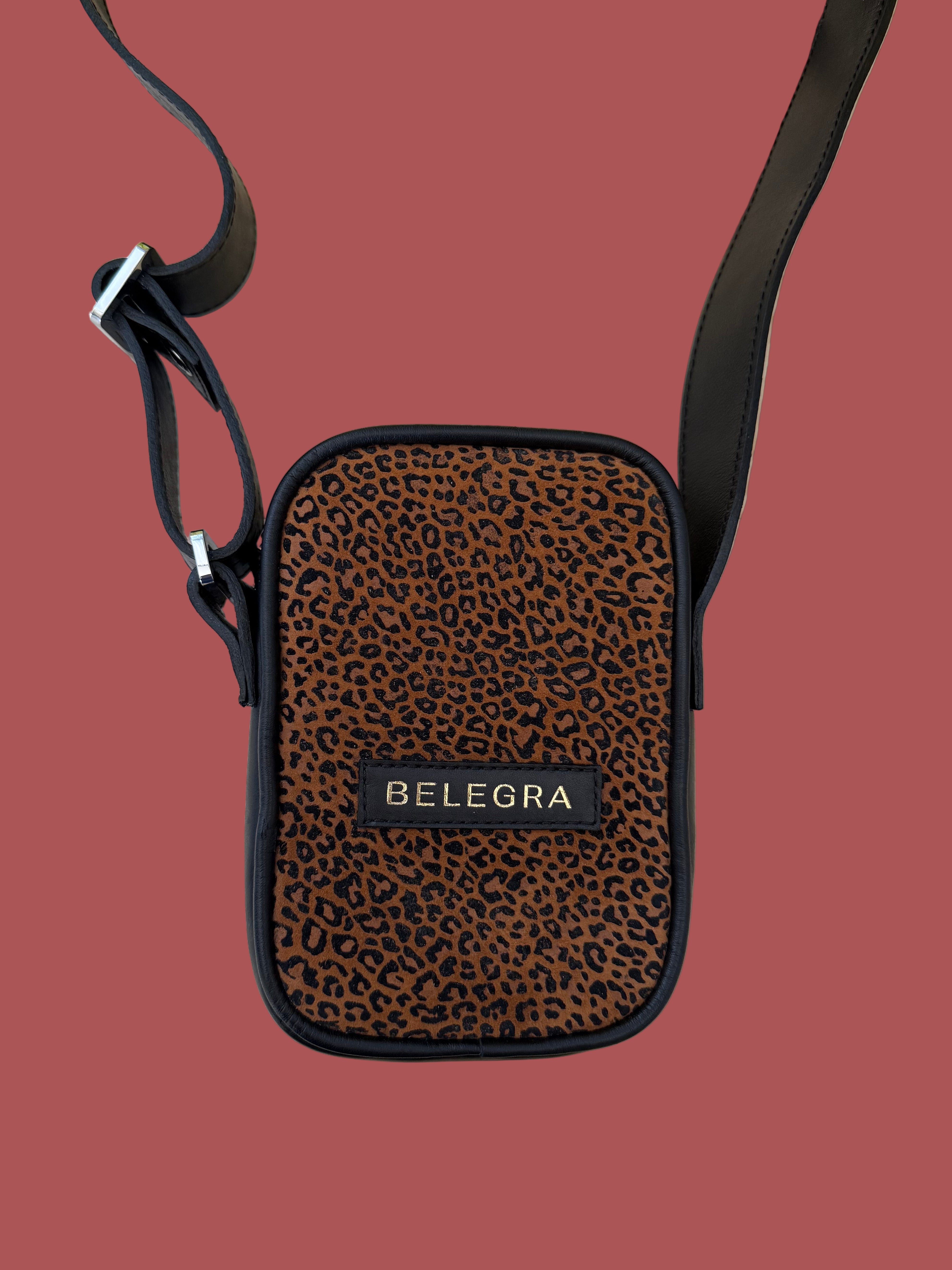 Wayfarer Utility Sling: Tan Leo & Black