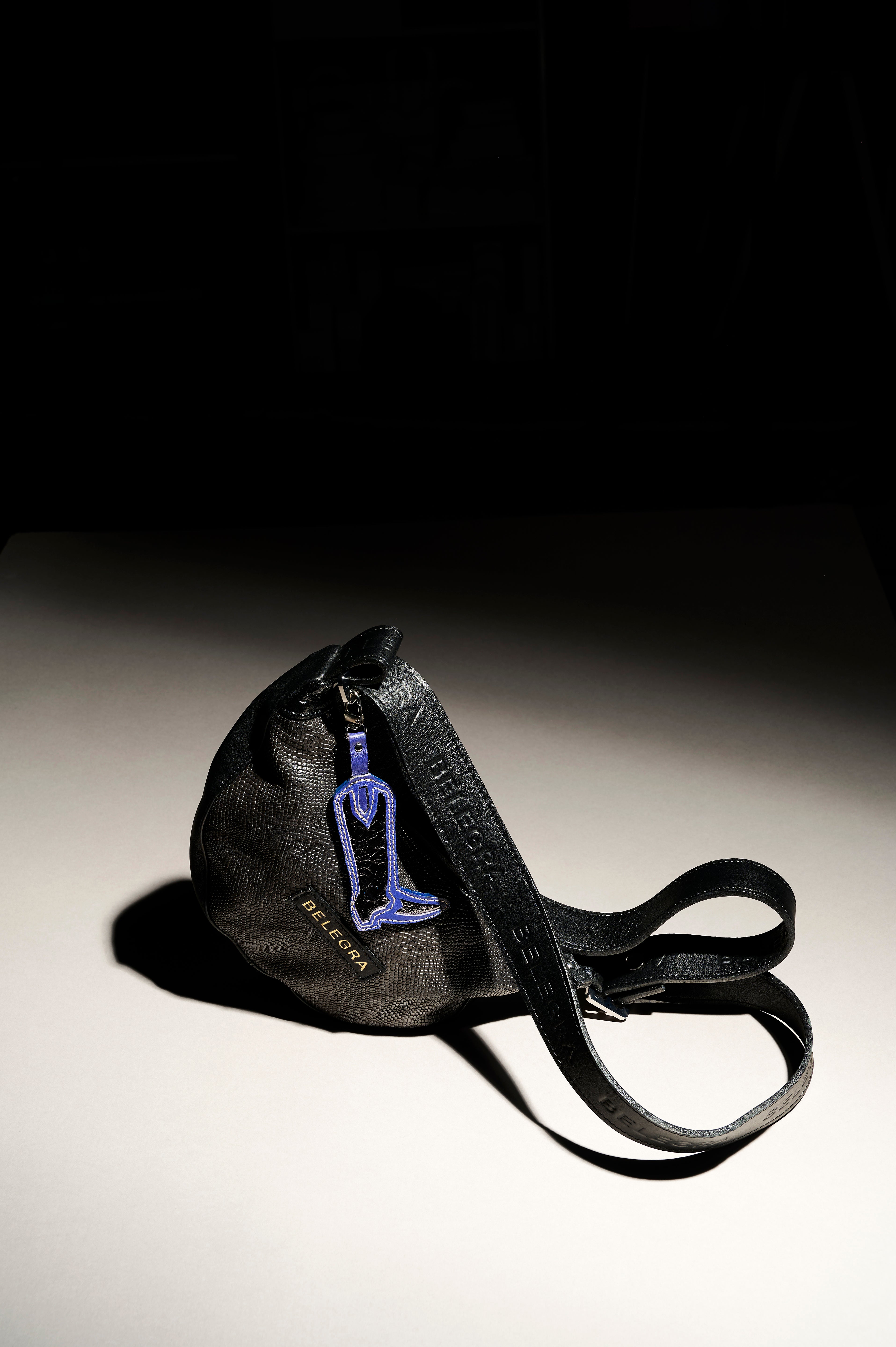 Echo Sling: Black Snake Print