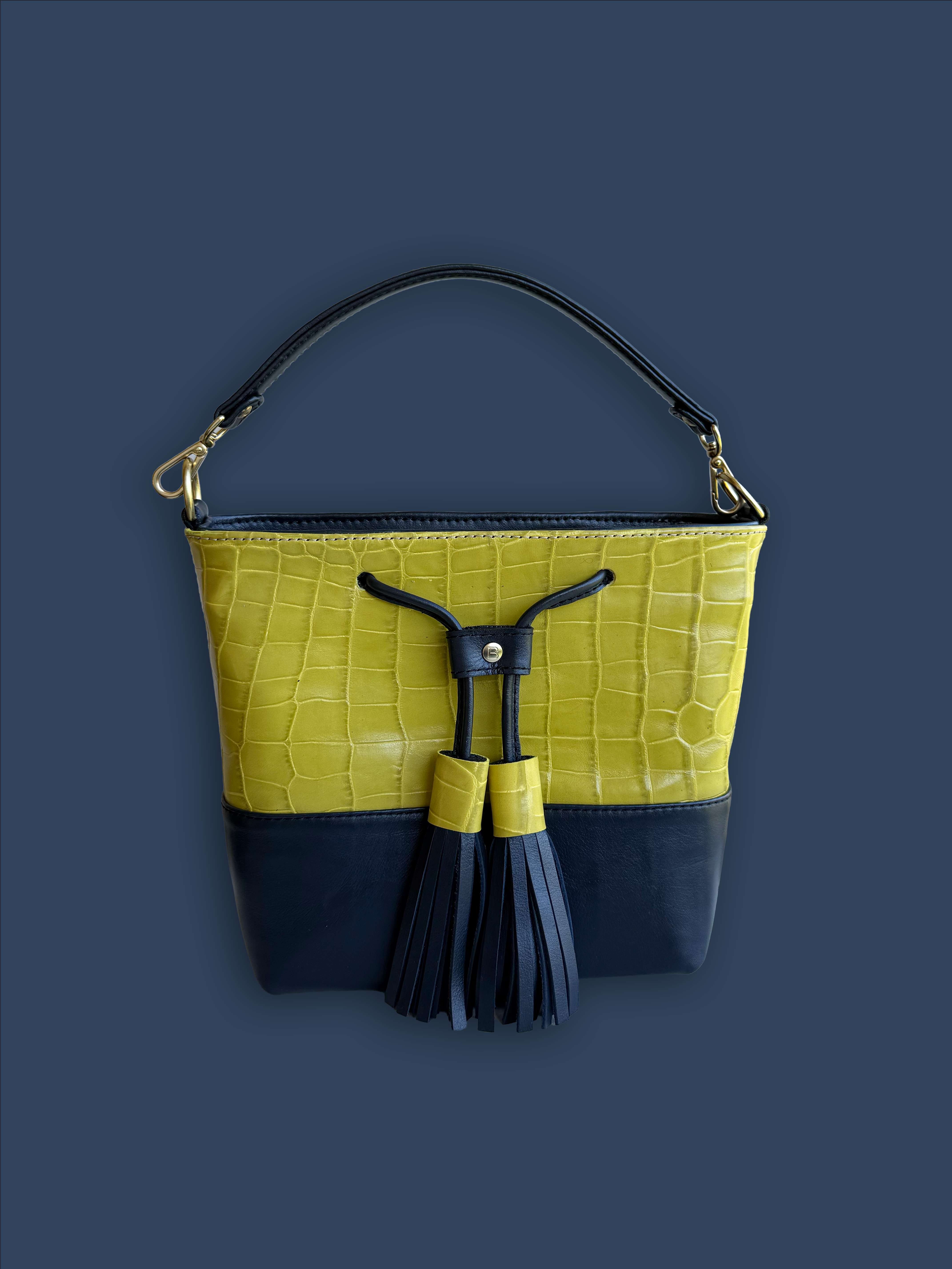 Mara Bucket: Yellow Croc Print & Navy