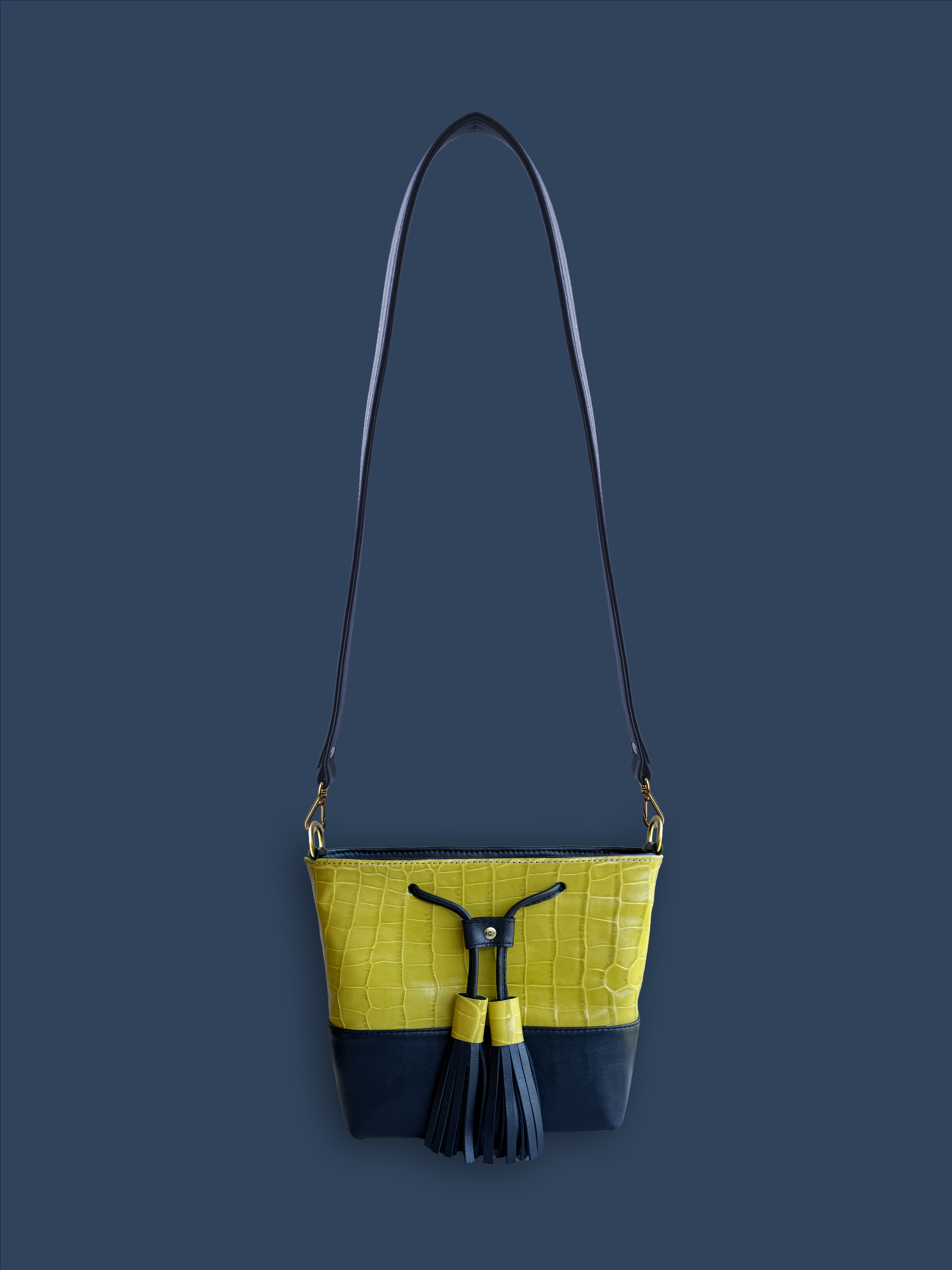 Mara Bucket: Yellow Croc Print & Navy