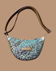 Echo Sling: Holographic Leo & Tan