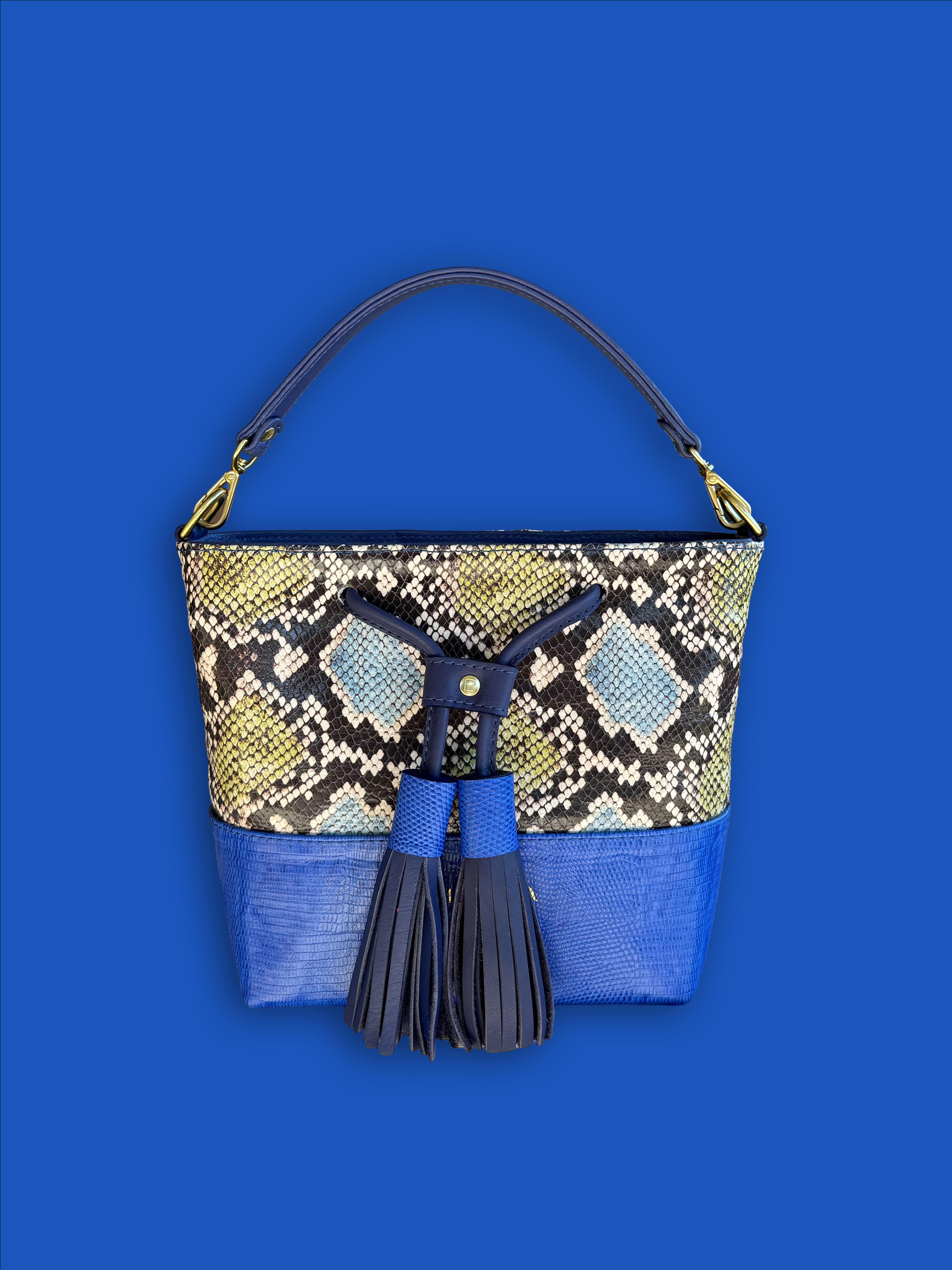Mara Bucket: Electric Blue &amp; Snake Print